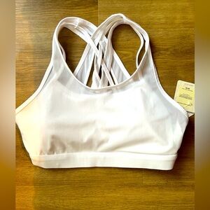 Fabletics Faye High Impact Sports Bra. New with tags .